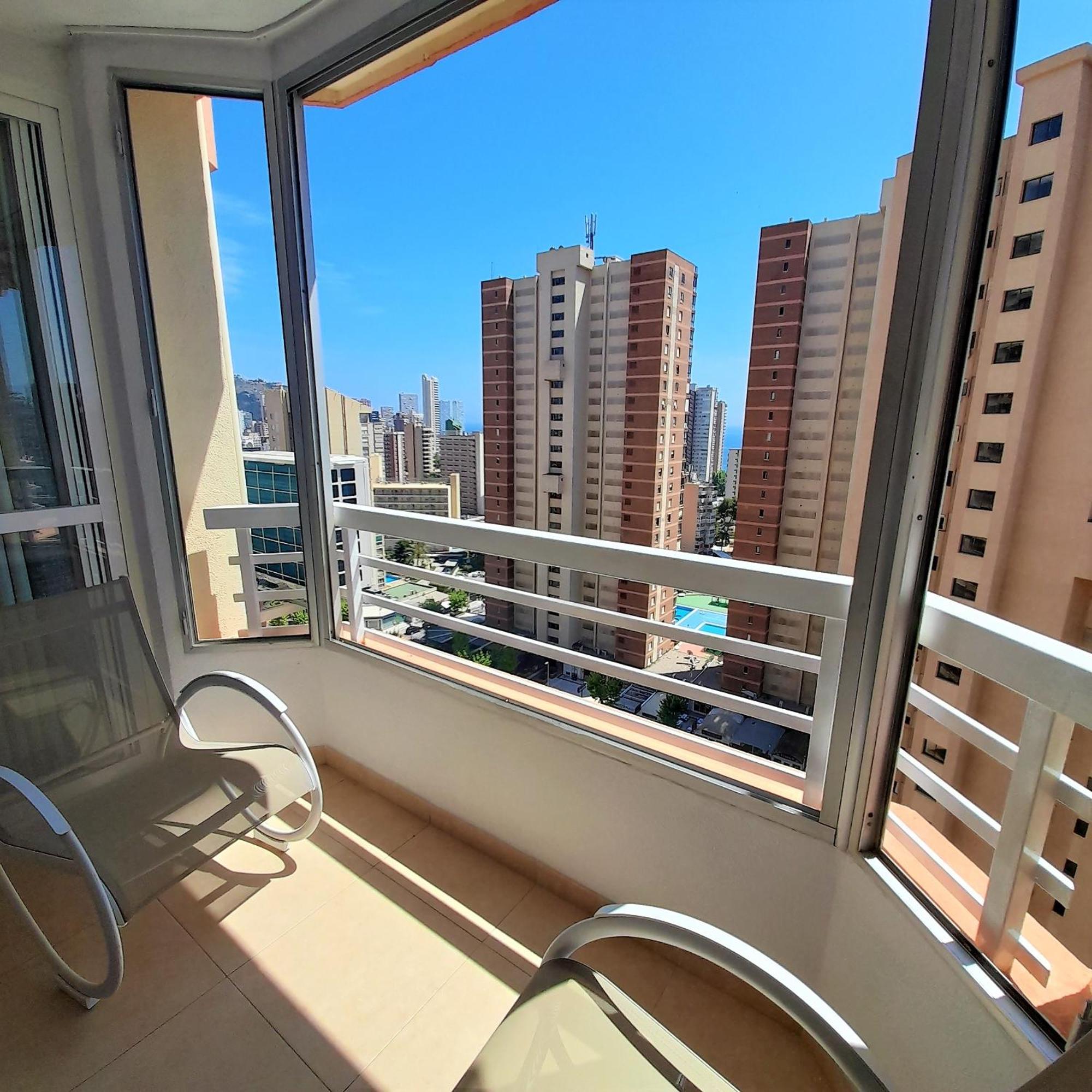 Alhambra Rincon De Loix Benidorm-sea View-free Parking, Wi-fi, Pool, New Air Conditioning Apartamento *